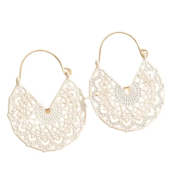 White Hoop Earrings Floral White Basket Hoops Cut out Dangle Earrings Scroll NWT - Picture 8 of 13